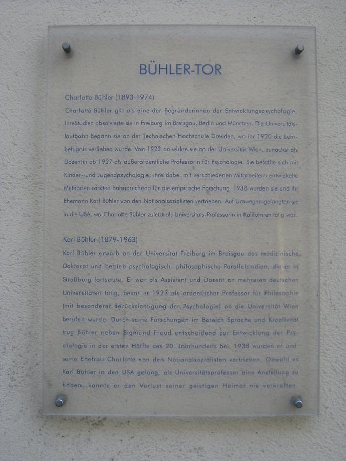 (Charlotte und Karl) Bühler-Tor