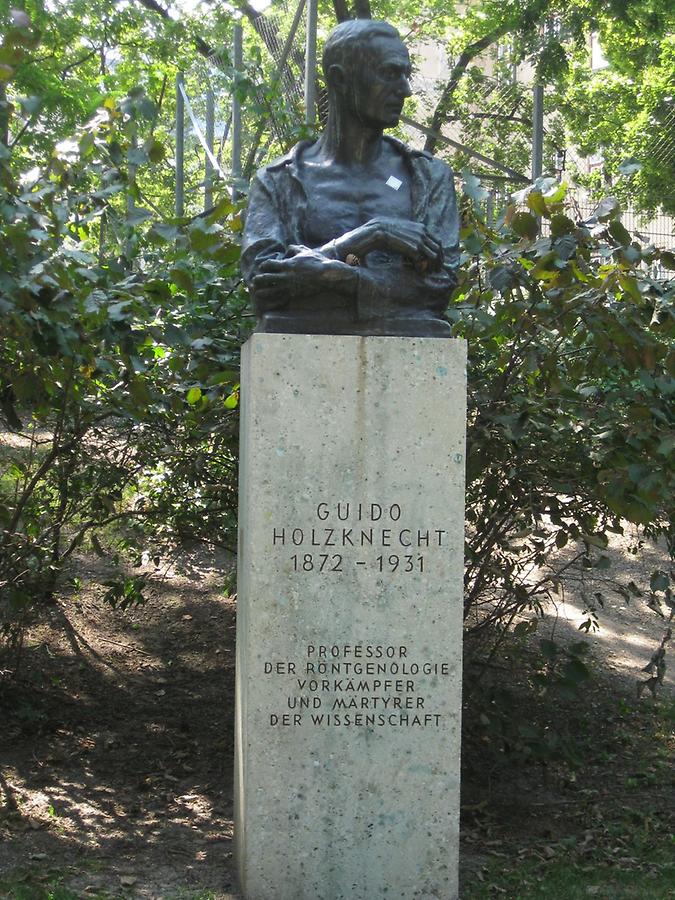 Guido Holzknecht Denkmal von Josef Heu 1932