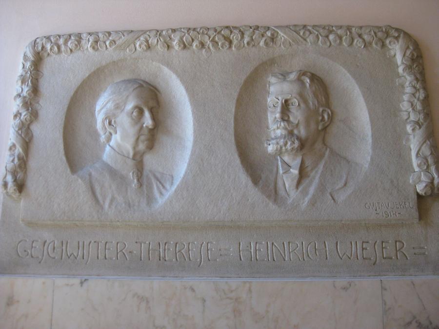 Therese und Heinrich Wieser Gedenktafel