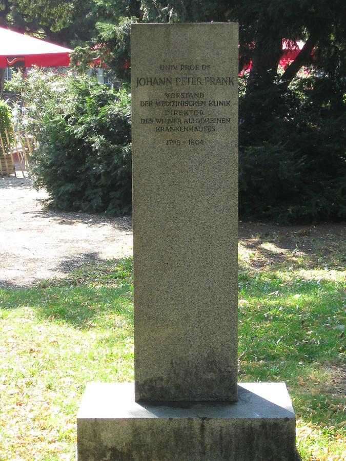 Johann Peter Frank Denkmal