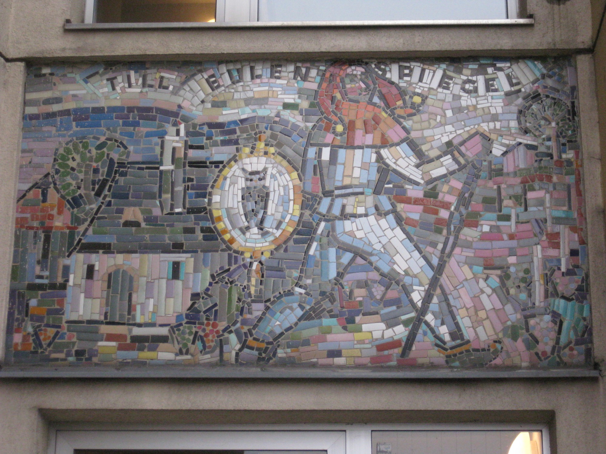 Wandmosaik Till Eulenspiegel 10 Bezirk Bilder Aus Wien Bilder wandmosaik-till-eulenspiegel-10-bezirk-bilder-aus-wien-bilder