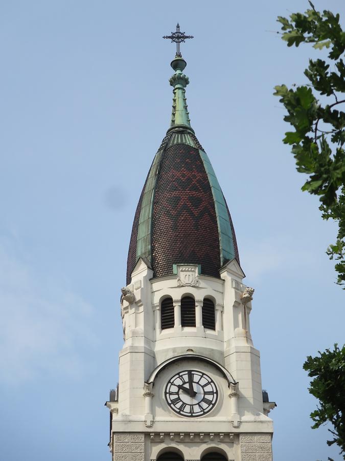 linker Kirchturm