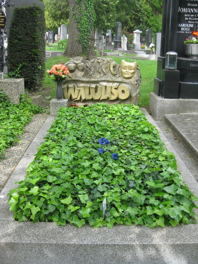 Grab von Ludwig Weinberger 'Waluliso', Stadtoriginal,Friedensaktivist 1914-1995