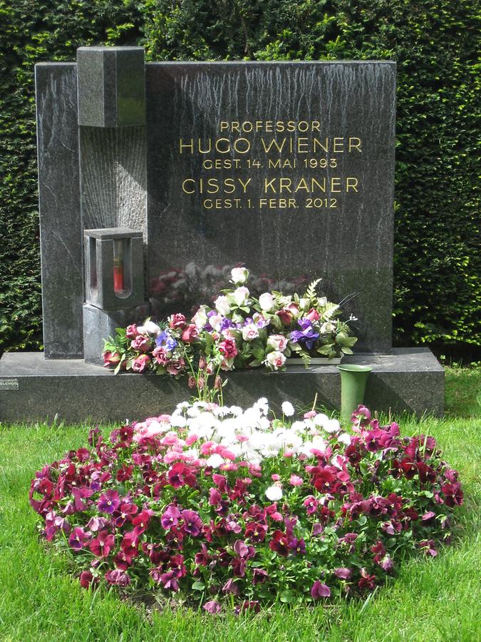 Grab von Cissy Kraner, Schauspielerin, Sängerin, Kabarettistin 1918-2012