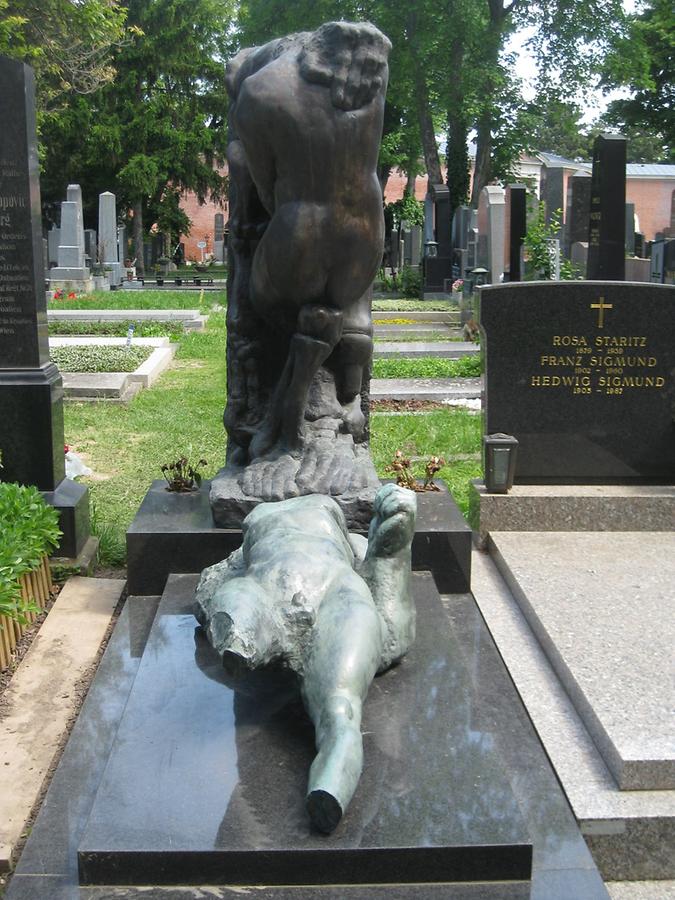 Grab von Alfred Hrdlicka, Bildhauer 1928-2009
