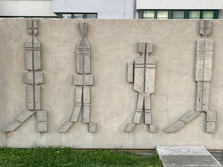 'Abstrakte Figurenfriese' von Eduard Robitschko 1980