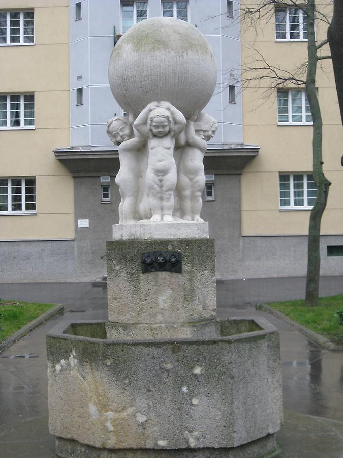 Weltkugelbrunnen von Stanislaus Plihal 1929