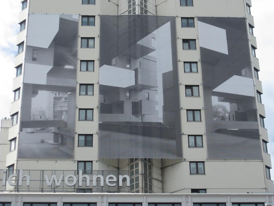 Temporäre Fassadengestaltung 'Habitat' von Sabine Bitter und Helmut Weber 2016