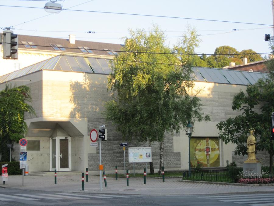 Konzilsgedächtniskirche (neue Lainzer Kirche)