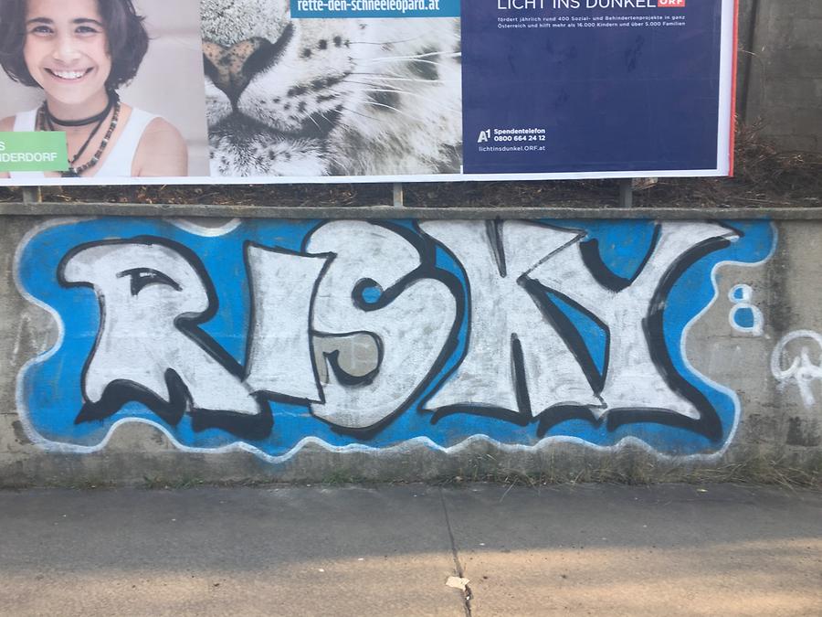 Graffito 'Risky'