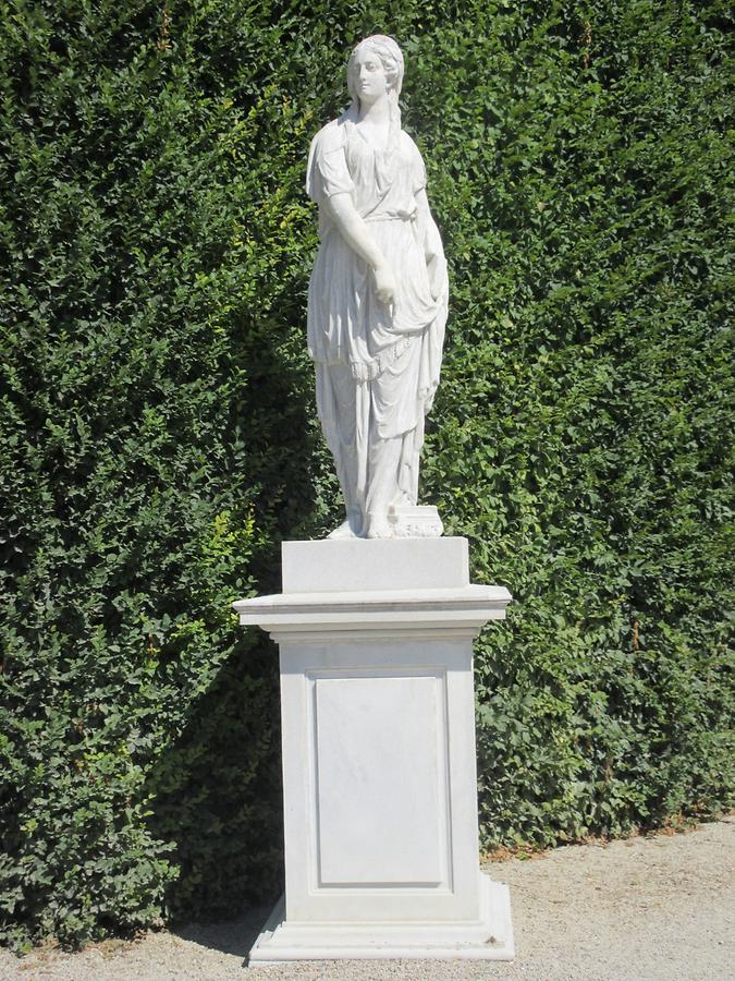 'Cumäische Sybille' Statue von V. Lang und J. B. Hagenauer