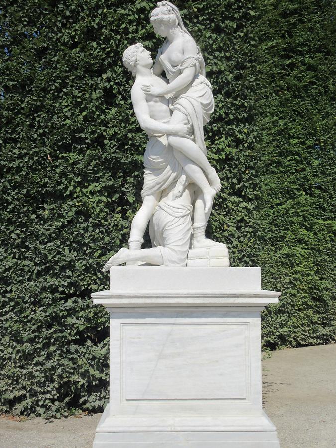 'Der Raub der Helena' Statue von W. Beyer