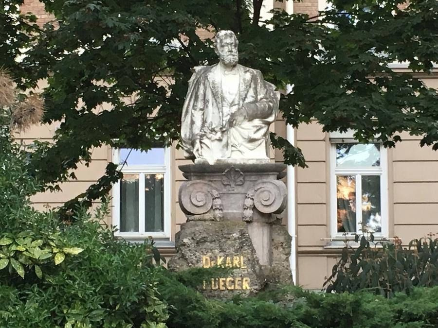Dr. Karl Lueger Denkmal Dr. Karl Lueger Denkmal