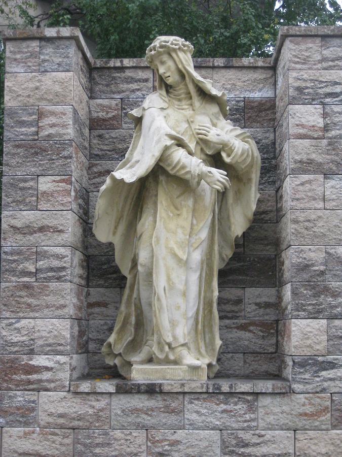 Hl. Katharina von Siena-Statue