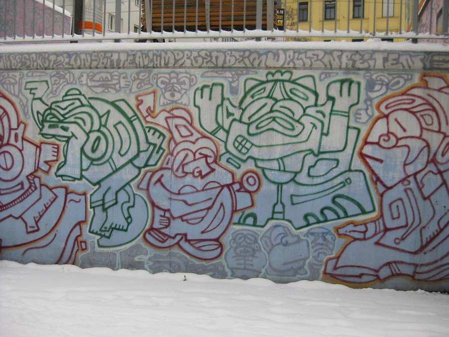 Graffitiwand kreiert von Christine und Irene Hohenbüchler 2004