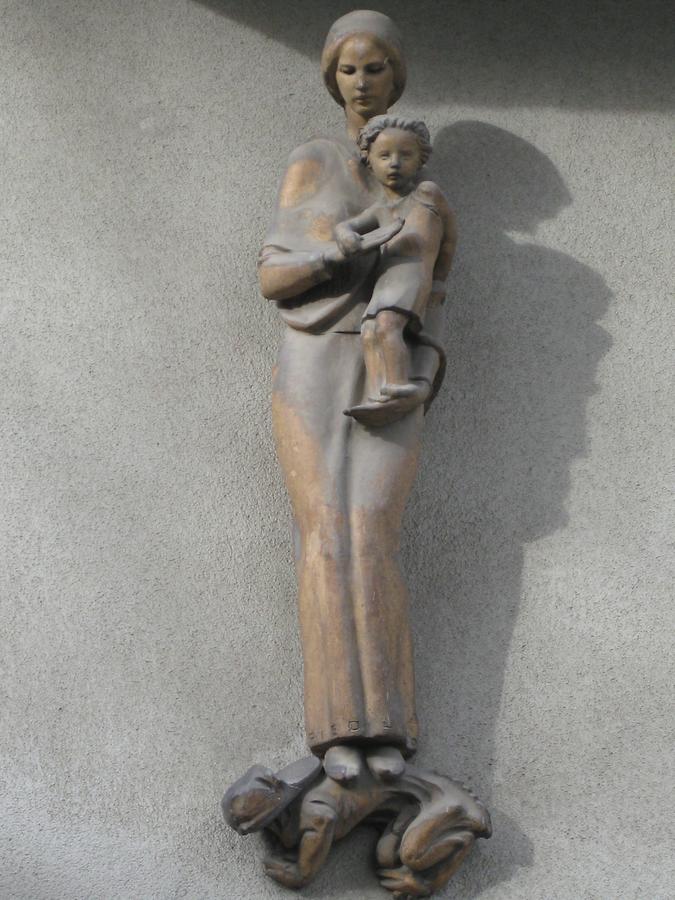 Marien-Statue