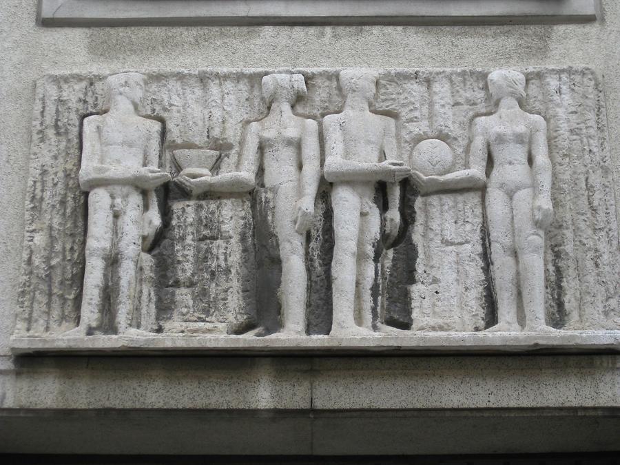 Relief 'Salz und Brot' von Andreas Urteil 1958