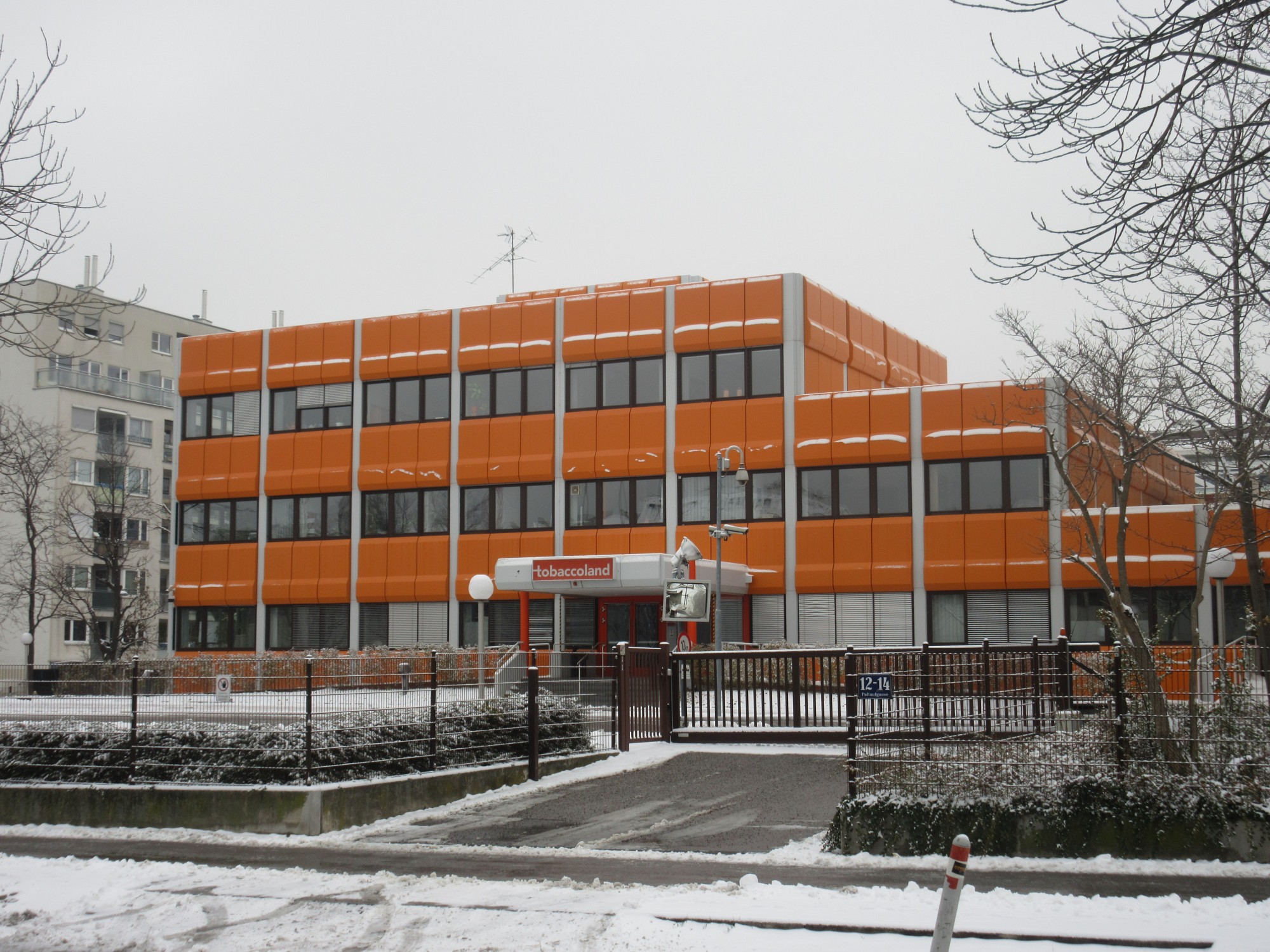 Tobaccoland Automatengesellschaft Mbh & Co Kg
