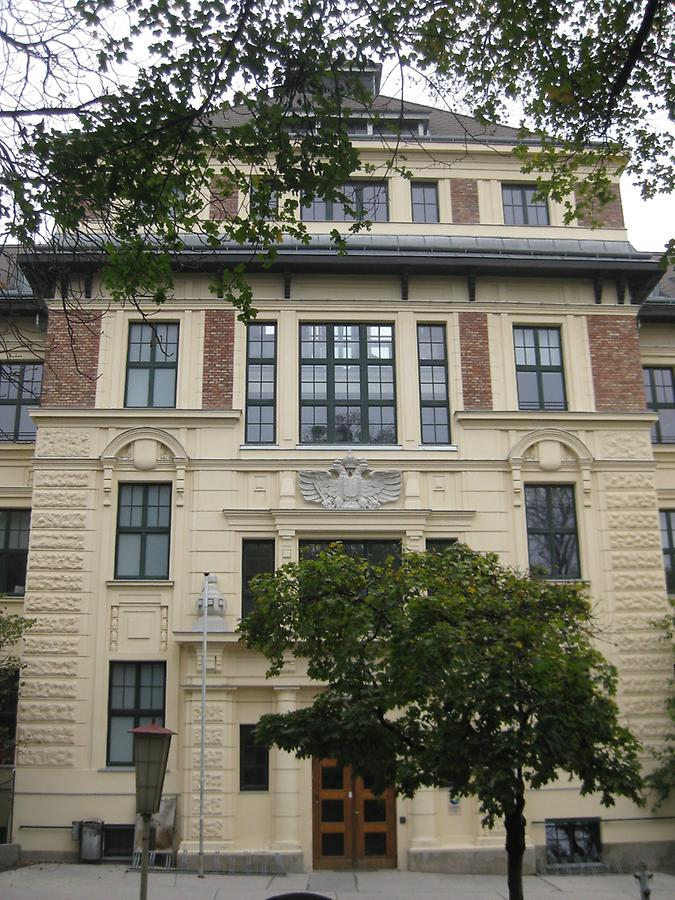 Adolph von Guttenberg-Haus