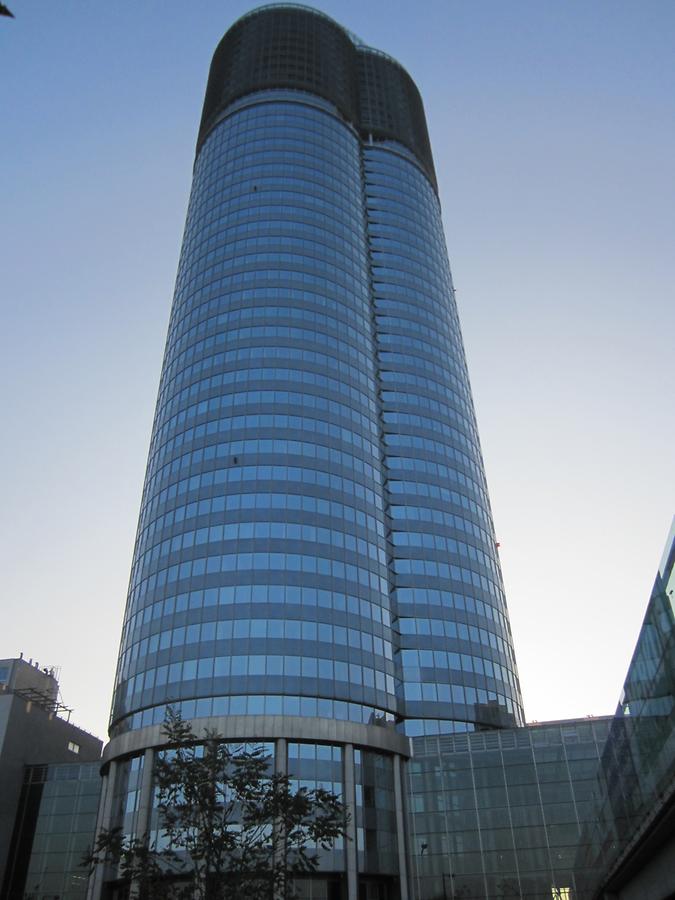 Millenium-Tower