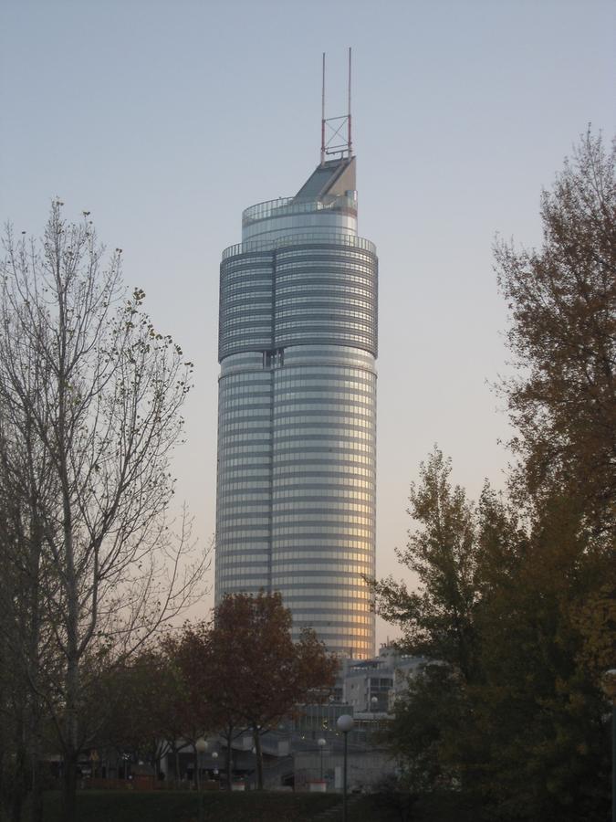 Millenium-Tower