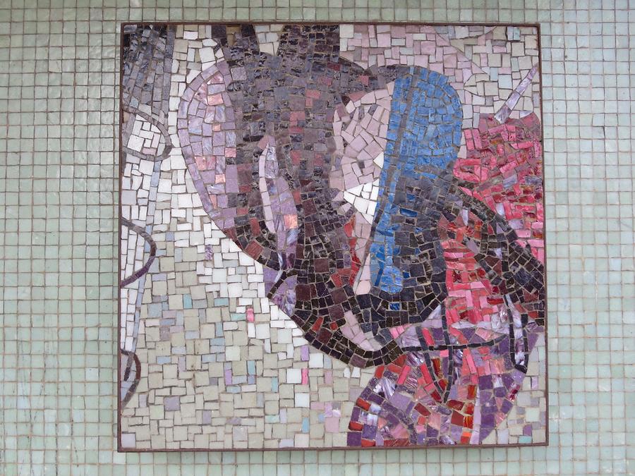 Mosaik-Hauszeichen 'Farbige Komposition' von Anton Karl Wolf 1968