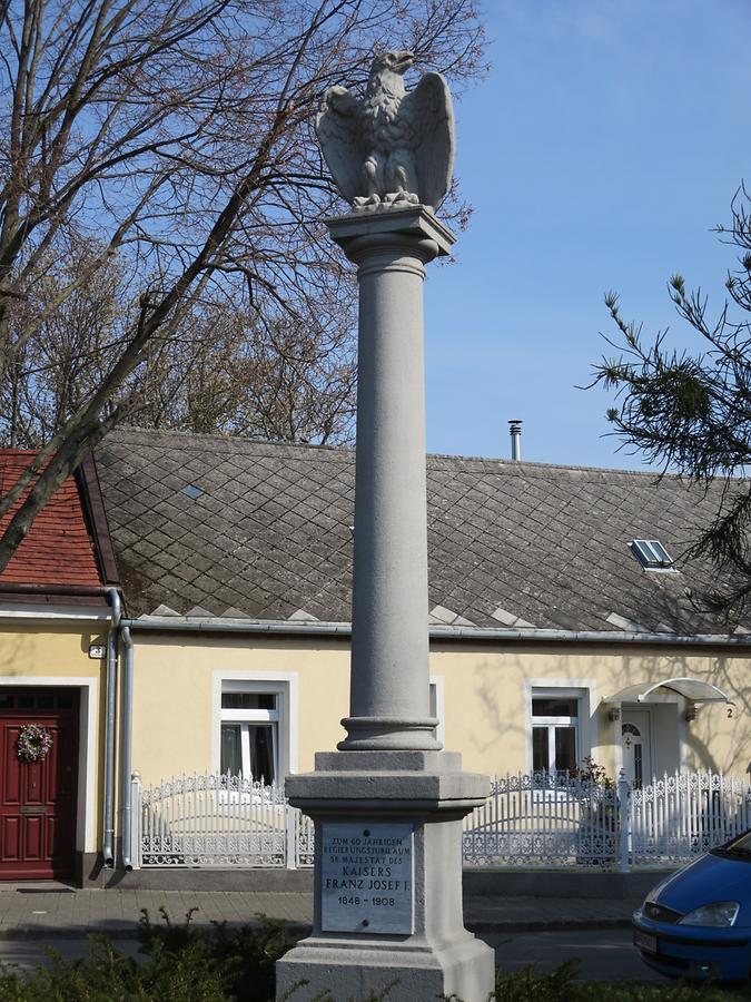 Freiheitsplatz -Kaiser Franz Josef-Gedächtnissäule