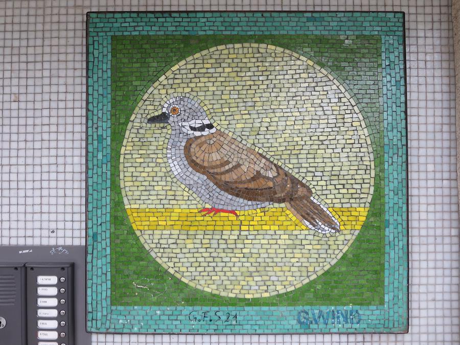 Hauszeichen-Mosaik 'Taube' von Gerhard Wind