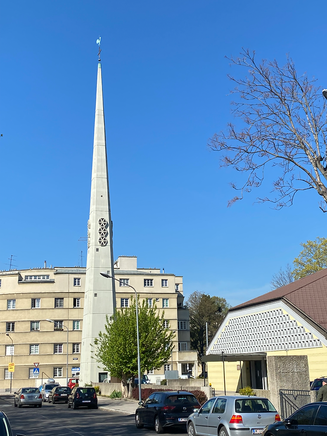 Pfarrkirche Gartenstadt bzw. Blut Christi-Kirche