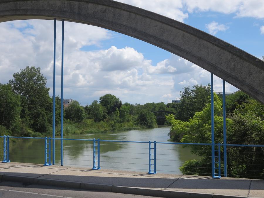 Marchfeldkanal und -brücke