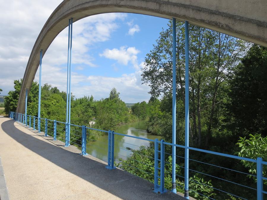 Marchfeldkanal und -brücke