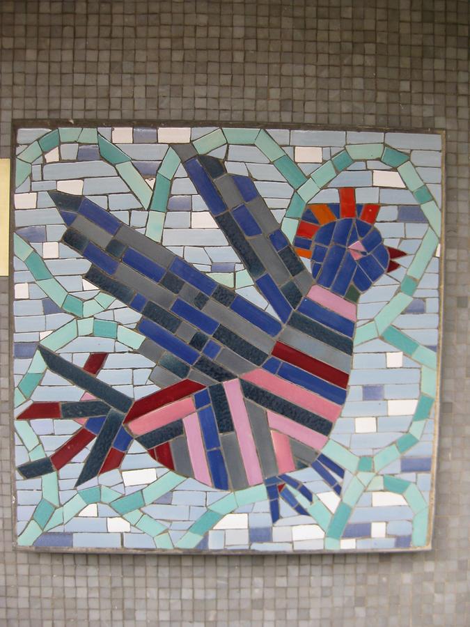 Mosaik 'Hahn' von Hilde Leiter 1964