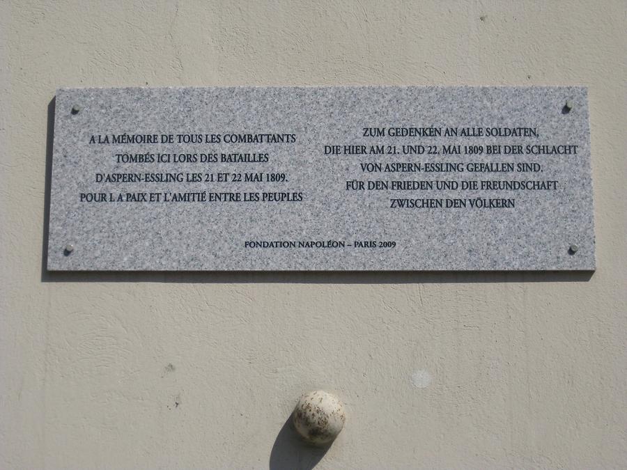Erinnerungstafel an die Toten der Schlacht von Aspern-Essling