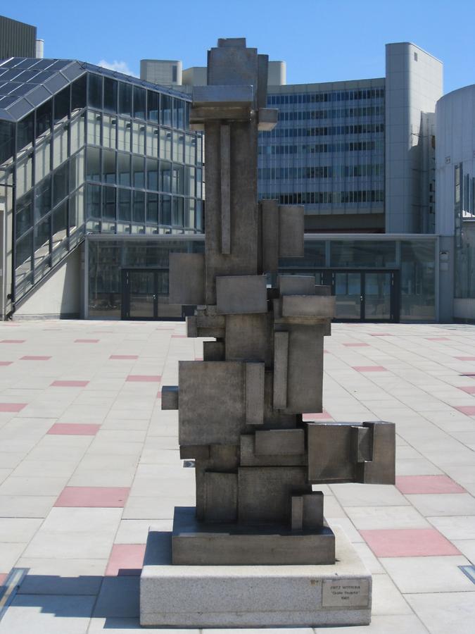 'Große Skulptur' von Alfred Hrdlitschka