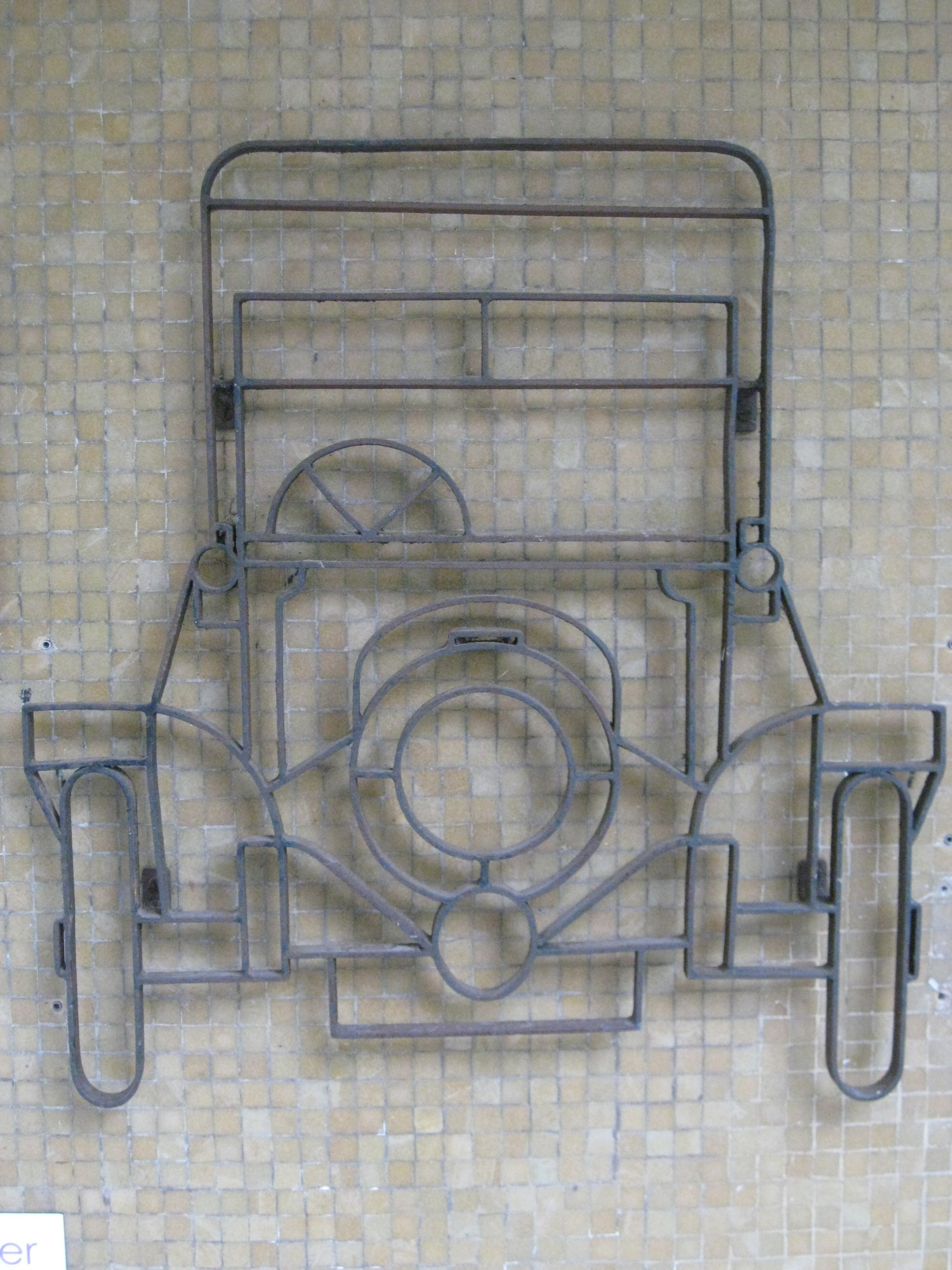 Eisenbandplatte 'Automobil' von Hans Fabigan 1964 22. Bezirk Bilder