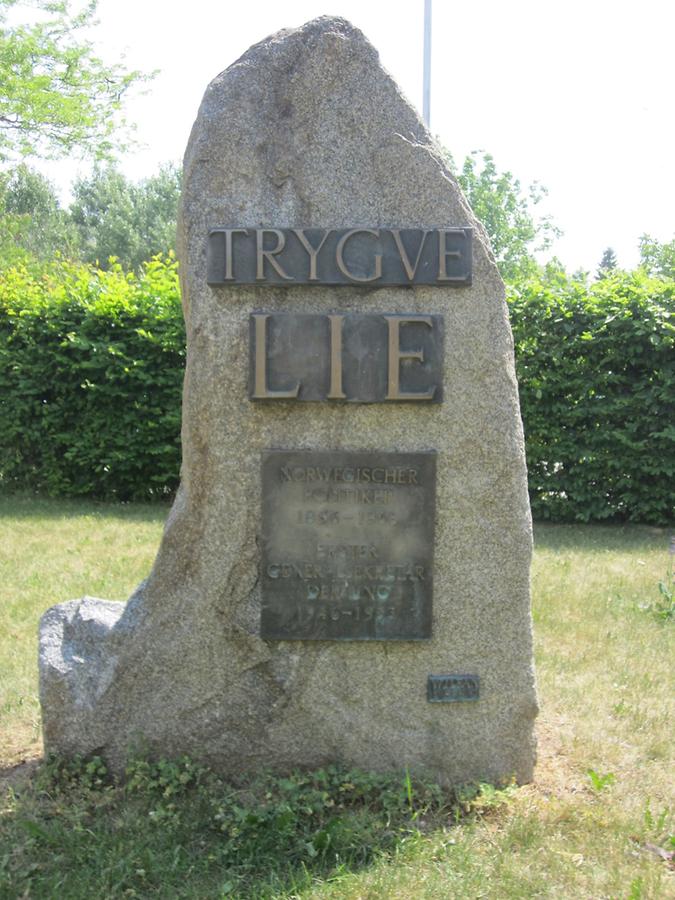 Trygve Lie Denkmal von H. Wilfang