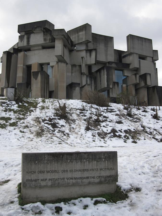 Wotruba Kirche zur Heiligen Dreifaltigkeit am St. Georgen-Berg