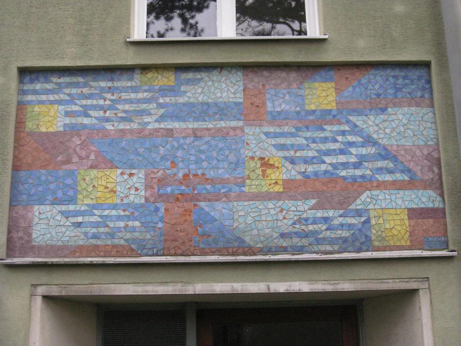 Hauszeichenmosaik von Hertha Bucher 1959