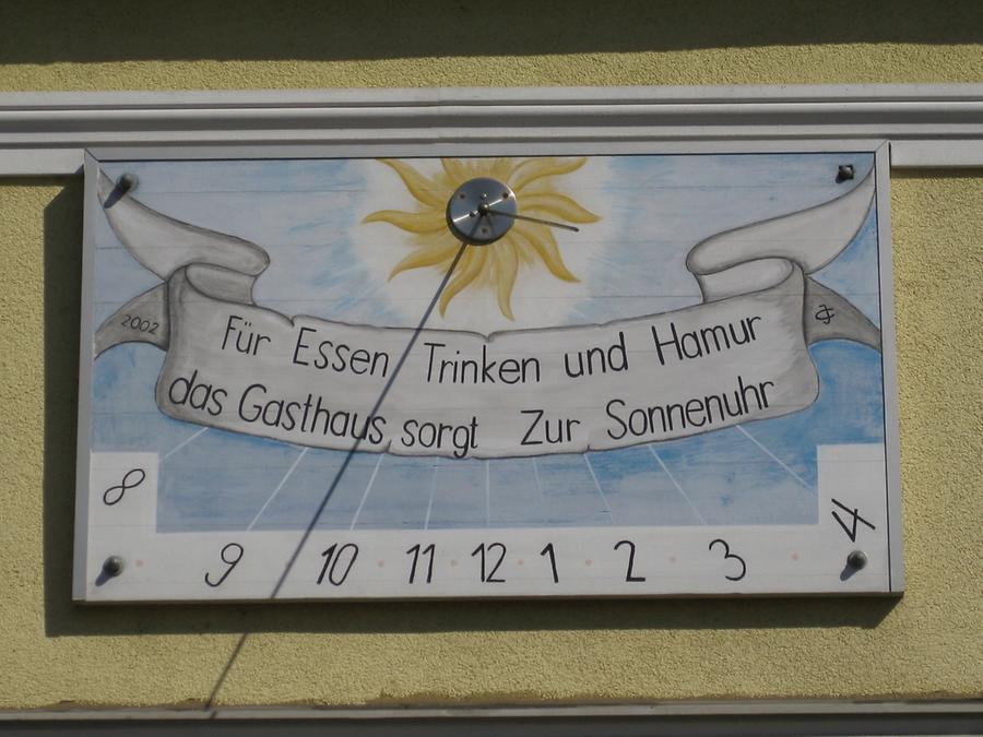 Sonnenuhr
