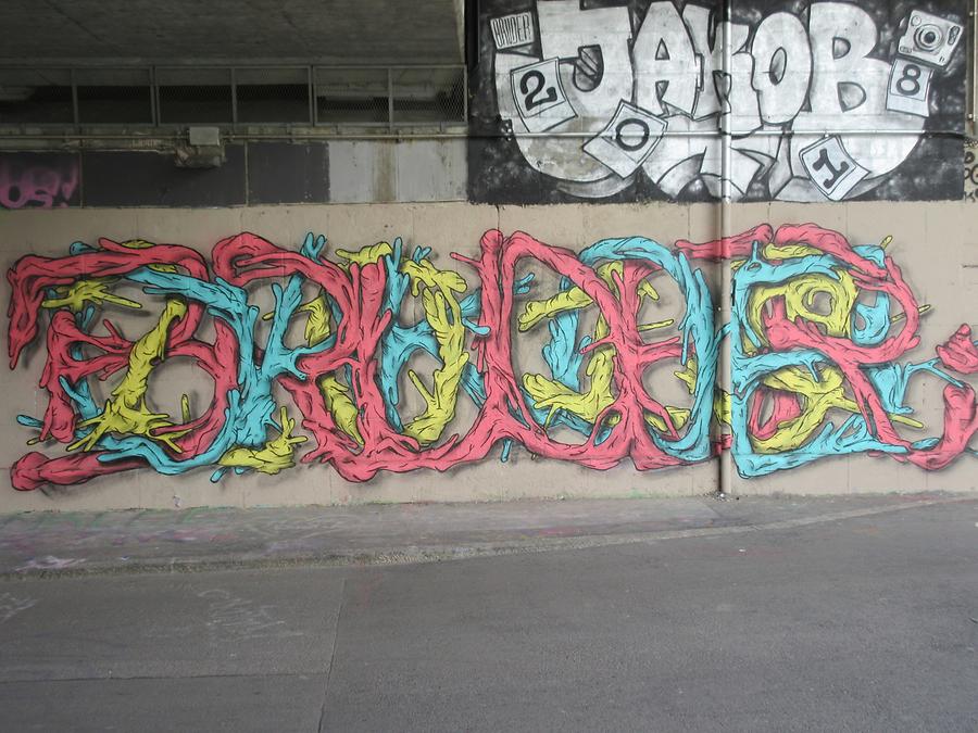 Graffito 'Bruder' - Franz Josefs-Kai - Donaukanalradweg, 1010 Wien