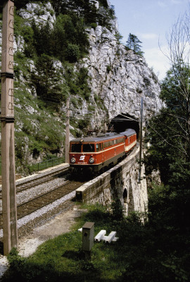 Semmeringbahn: Lokomotive der ÖBB, © IMAGNO/Alliance for Nature