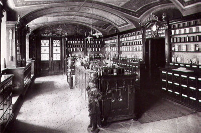 Klosterapotheke  in Eisenstadt, © IMAGNO/Austrian Archives