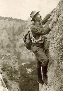 Bergsteiger auf einer Felswand