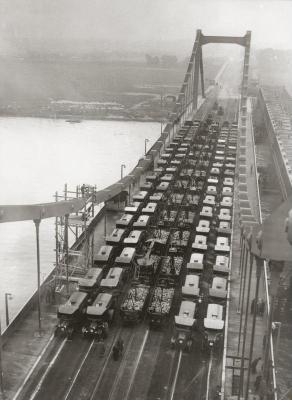 Reichsbrücke Wien, © IMAGNO/Archiv Lunzer