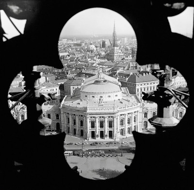 Wien: Blick vom Rathausturm, © IMAGNO/Gerhard Trumler