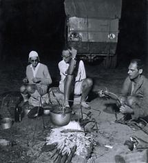 Abendessen am Lagerfeuer