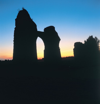 Das Heidentor bei Carnuntum, © IMAGNO/Gerhard Trumler