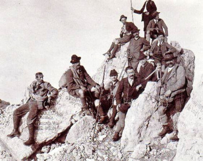 Bergsteiger auf dem Gipfel des Dachstein, © IMAGNO/Austrian Archives