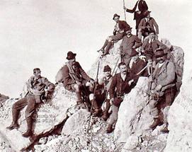 Bergsteiger auf dem Gipfel des Dachstein