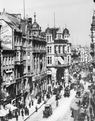 Die Friedrichstrasse in Berlin, © IMAGNO/Austrian Archives